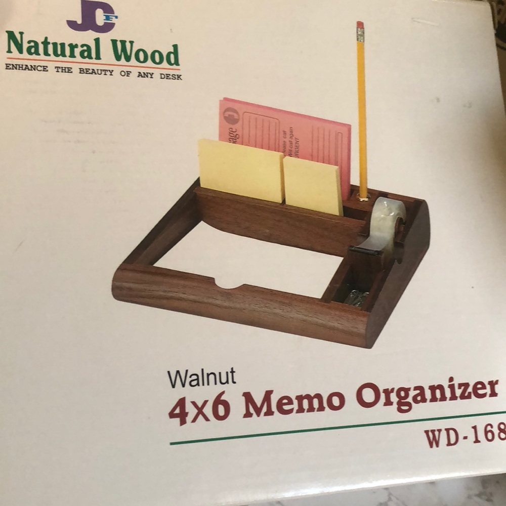 Solid walnut 4x6 desk memo organizer, New in Box